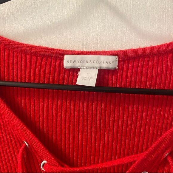 Red lace up sweater from New York and company size medium - Picture 2 of 3